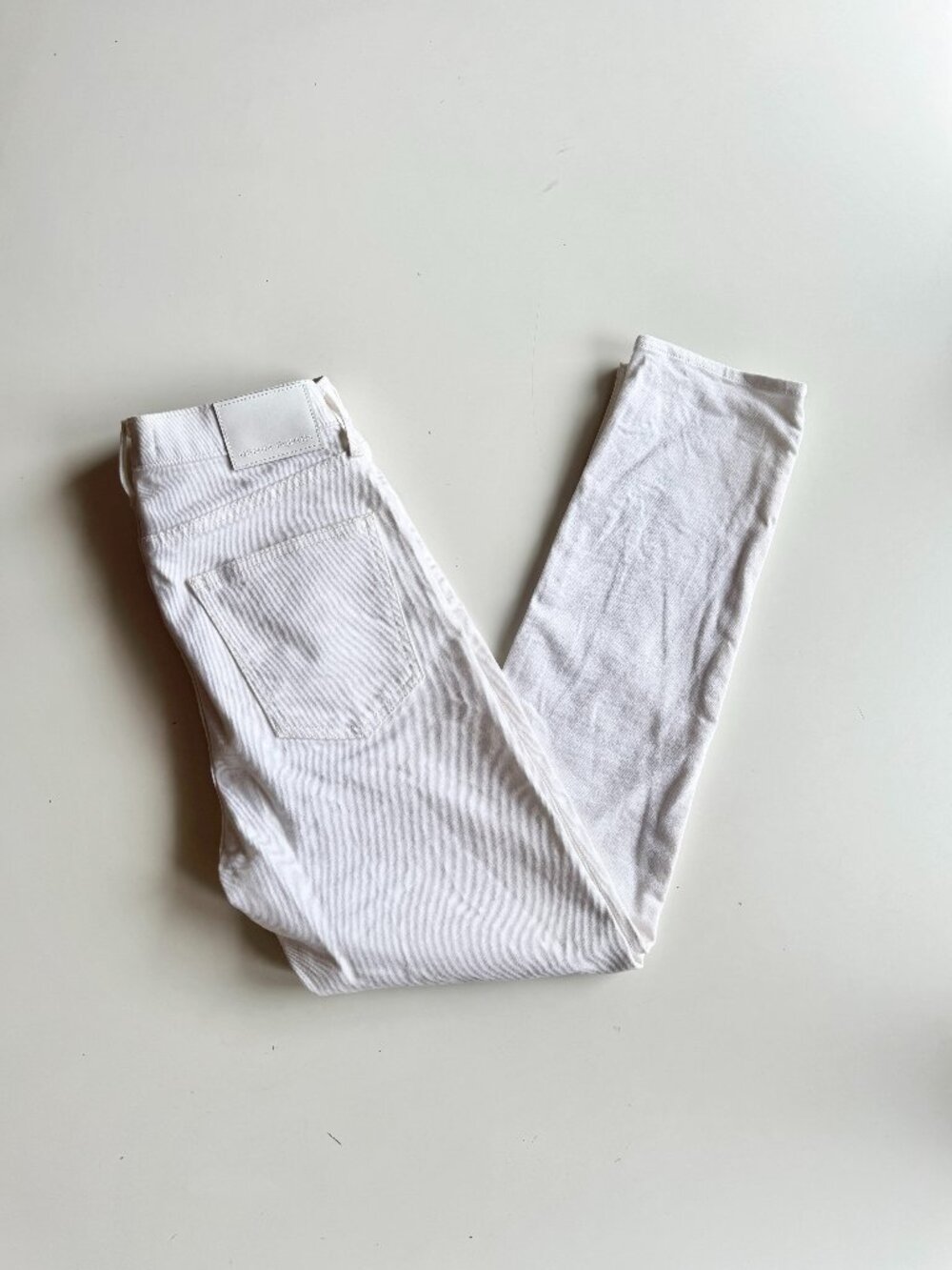 Aritzia DENIM FORUM Yoko White High Rise Slim Leg Ankle Jeans, Size 27